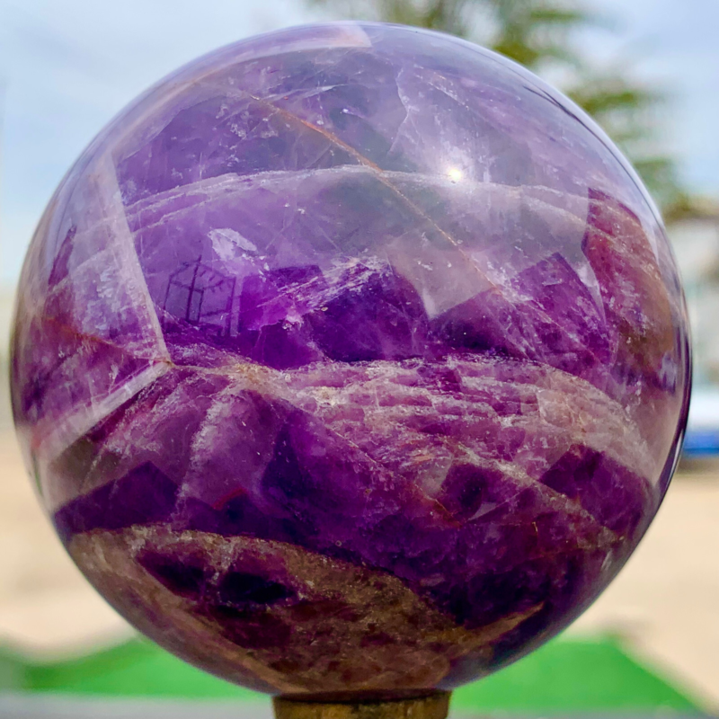 415G Natural beautiful Dream Amethyst Quartz Crystal Sphere Ball Healing