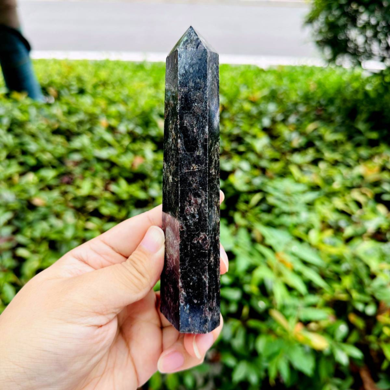 303g Natural Firework Stone Quartz Obelisk Crystal Wand Point Tower Healing