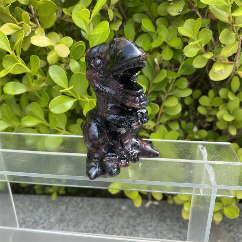 1pc mixed Natural stone dinosaur carved Quartz Crystal stone skull Reiki healing