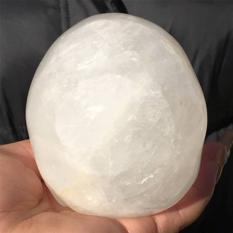 1.07kg Natural clear quartz skull carved Quartz Crystal skull Healing