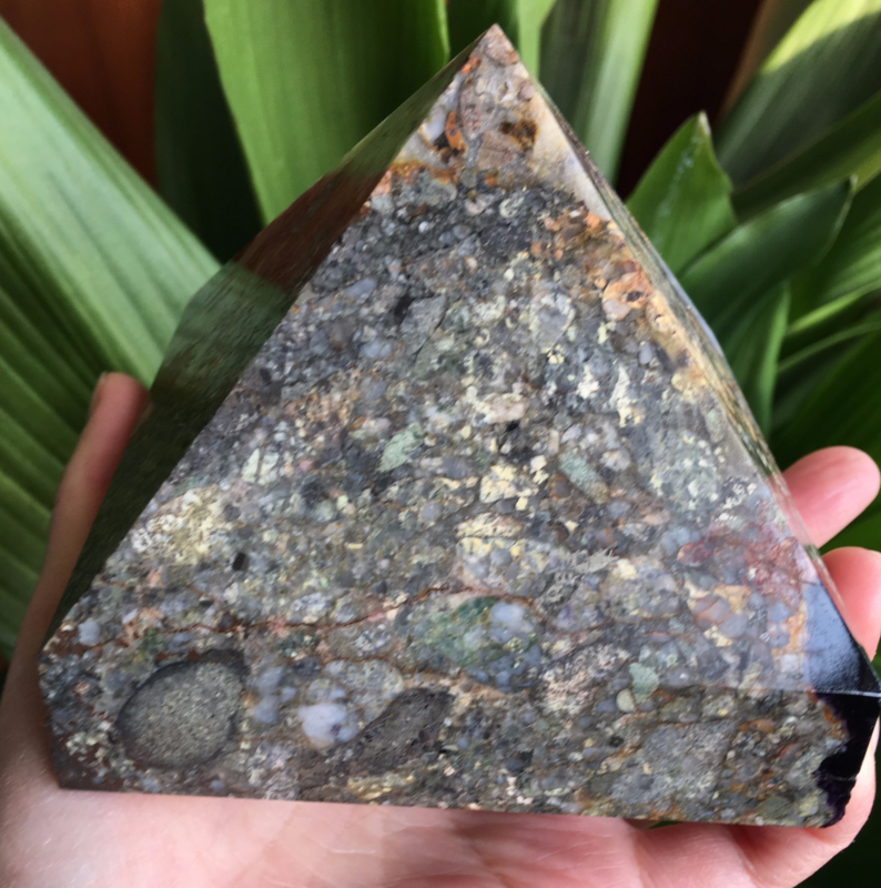 Natural tourmaline& fluorite&chalcopyrite& amethyst Crystal Gem Stone Pyramid