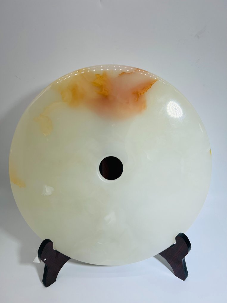 Onyx Slice - Donut Shape - Natural Stone - Top Quality - Fire Red Accents - Ø 300mm - Height: 30 cm - Width: 30 cm- 3 kg -