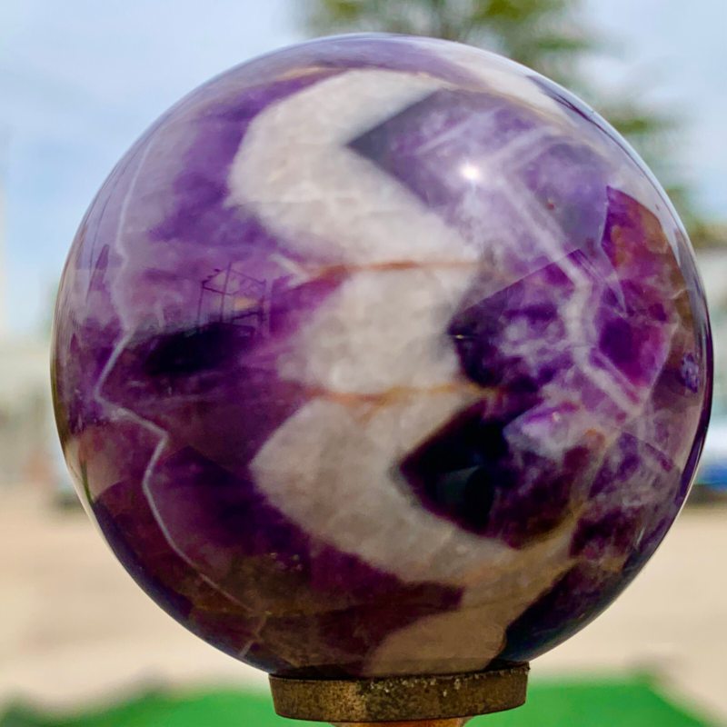 127G Natural beautiful Dream Amethyst Quartz Crystal Sphere Ball Healing