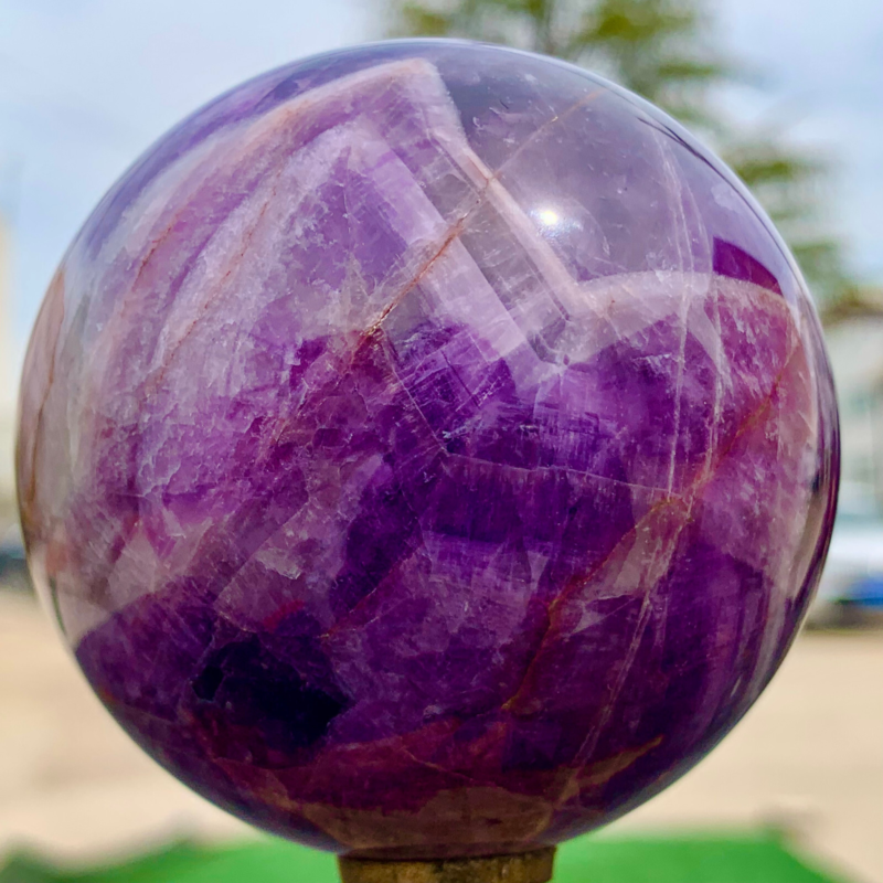 415G Natural beautiful Dream Amethyst Quartz Crystal Sphere Ball Healing