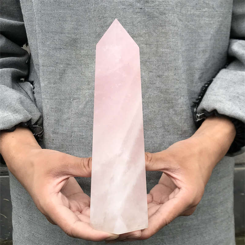 1.04kg Natural Rose Quartz Obelisk Quartz Crystal Point Wand Healing Gem