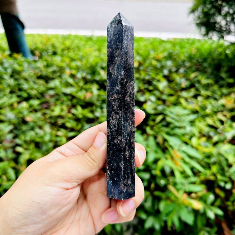 303g Natural Firework Stone Quartz Obelisk Crystal Wand Point Tower Healing