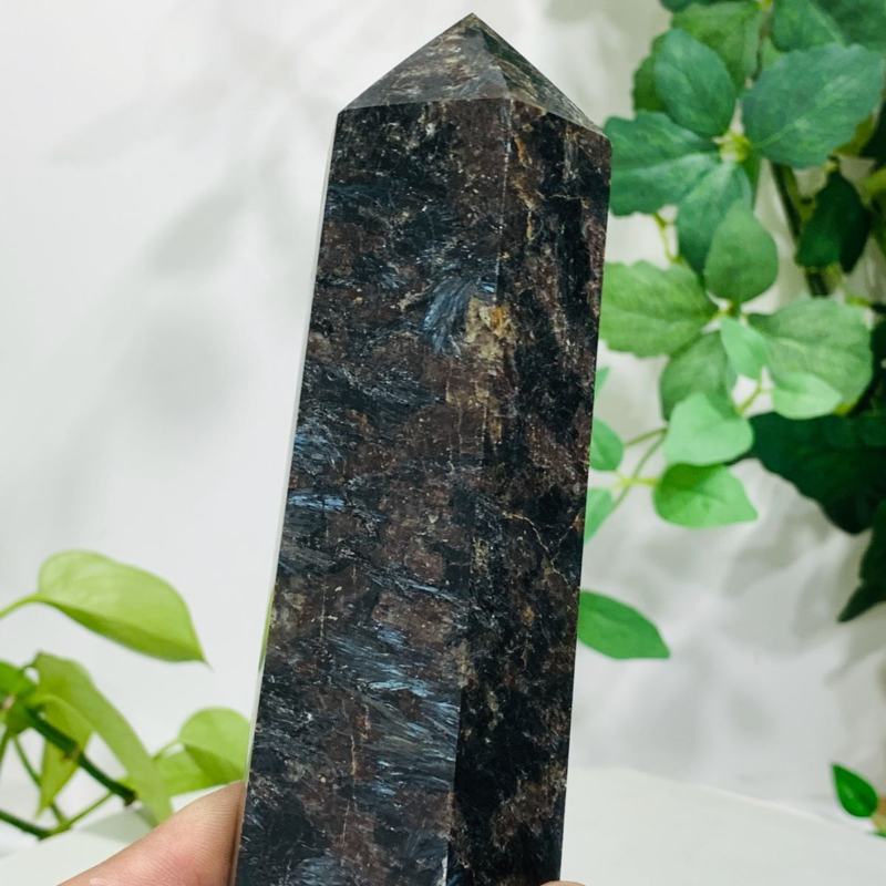 815g Natural Firework Stone Quartz Obelisk Crystal Wand Point Tower Healing