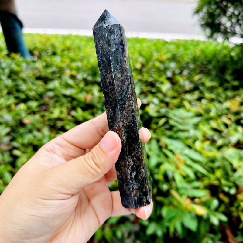 303g Natural Firework Stone Quartz Obelisk Crystal Wand Point Tower Healing