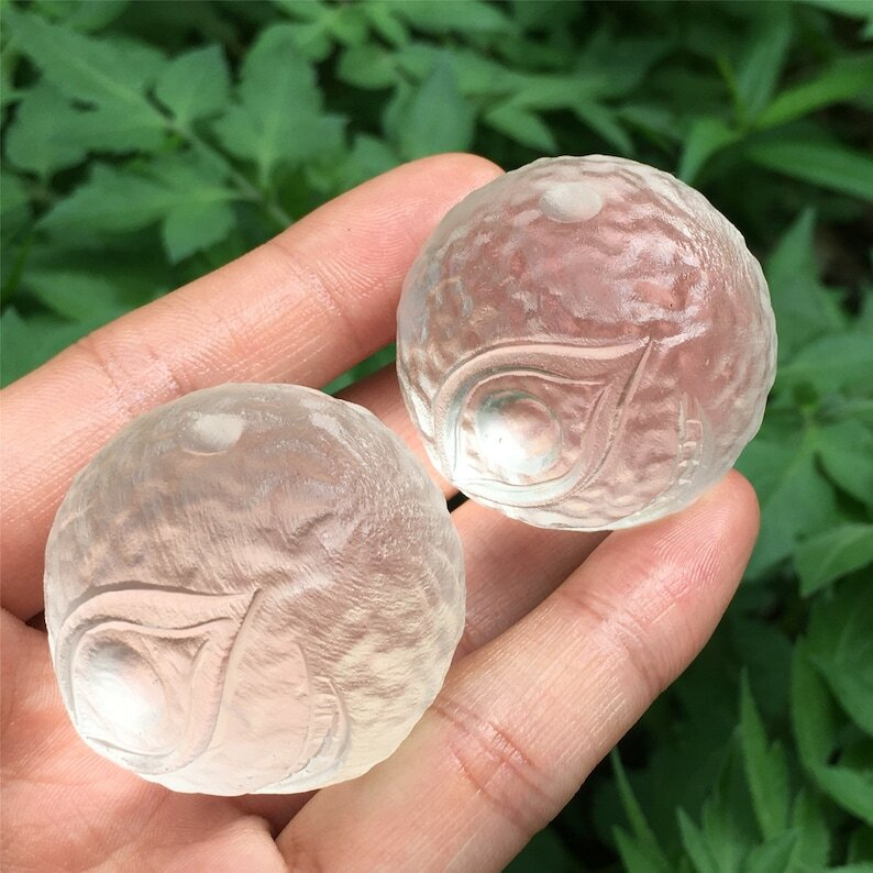 1PC Melting stone Ball Quartz Energy Reiki heal Divination Gifts Mineral Samples