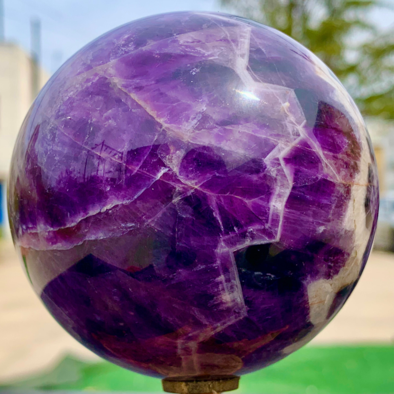 1.8LB Natural beautiful Dream Amethyst Quartz Crystal Sphere Ball Healing