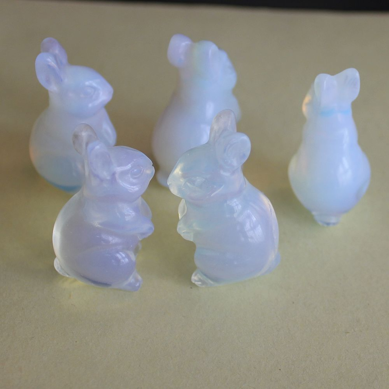 Carved gemstone crystal rabbit bunny figurine animal carving home decor 1.5''