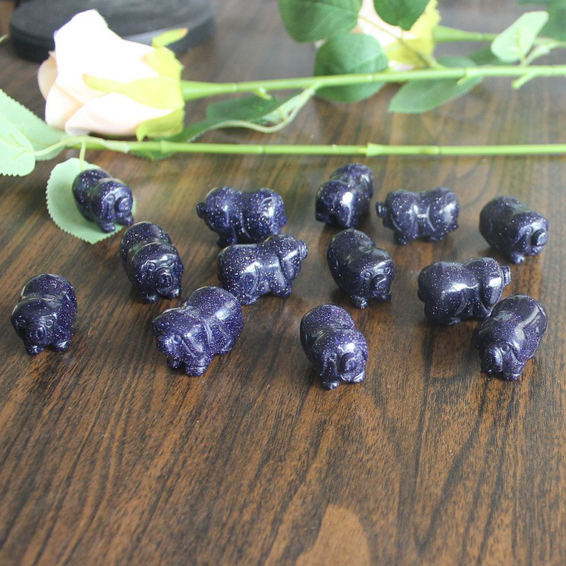 2pcs Mini carved gemstome crystal pig figurine animal carving pockets stone 30mm