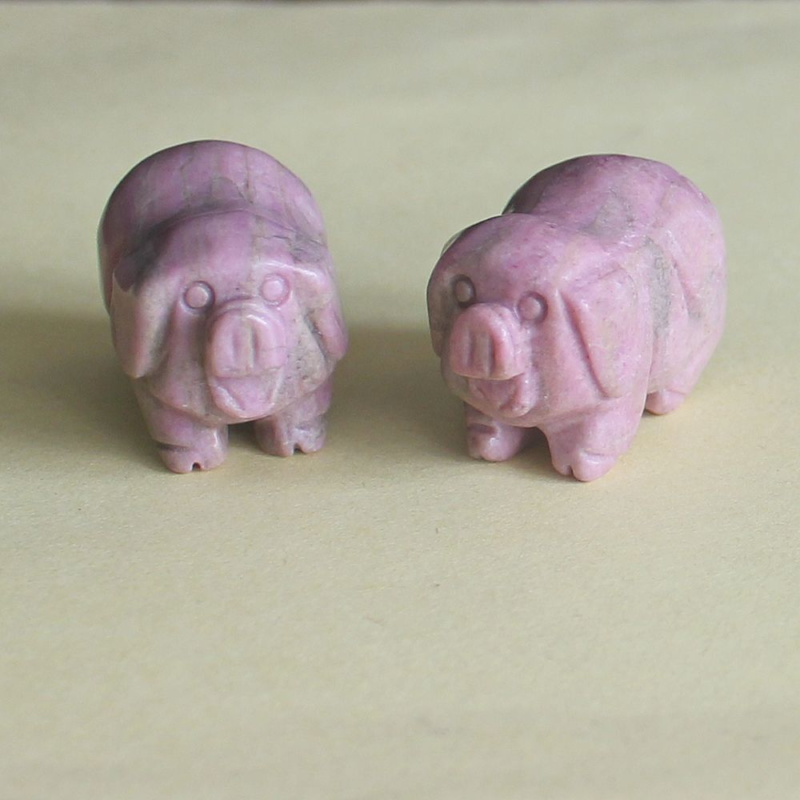 2pcs Mini carved gemstome crystal pig figurine animal carving pockets stone 30mm