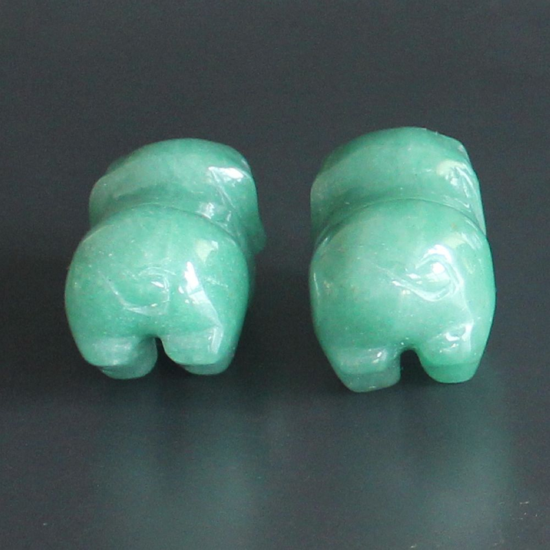 2pcs Mini carved gemstome crystal pig figurine animal carving pockets stone 30mm