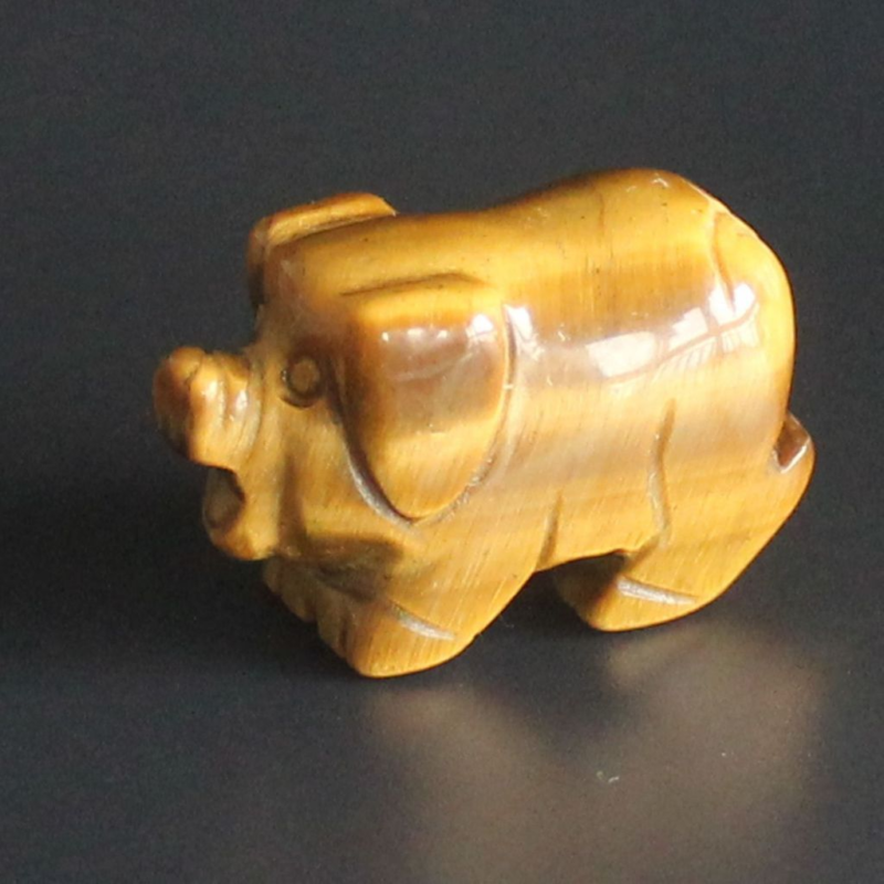 2pcs Mini carved gemstome crystal pig figurine animal carving pockets stone 30mm
