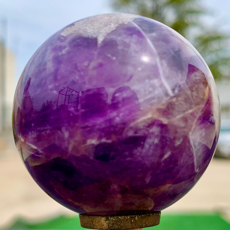 127G Natural beautiful Dream Amethyst Quartz Crystal Sphere Ball Healing