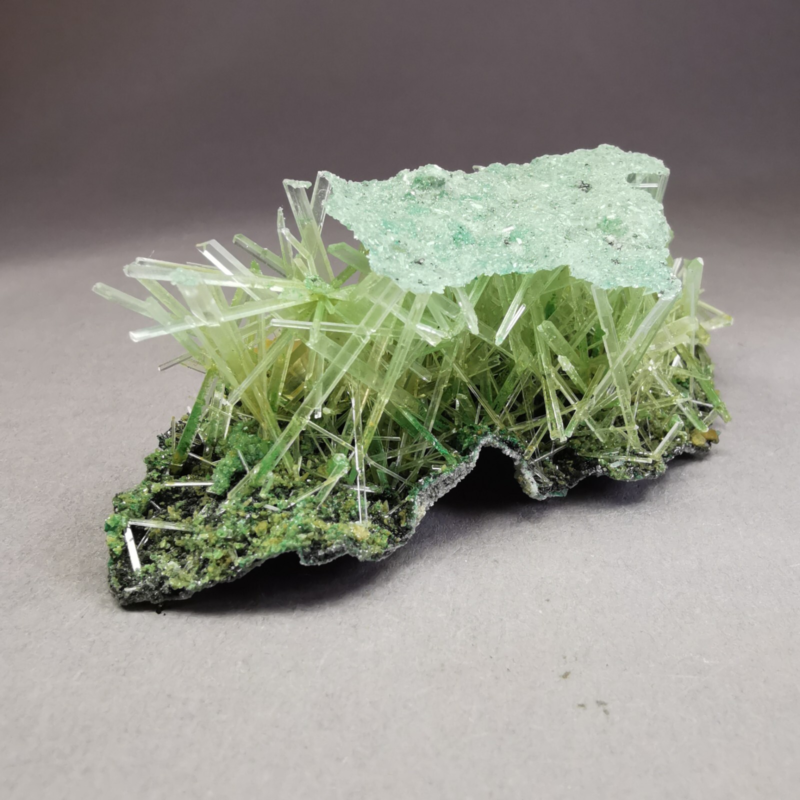 13.5 g RARE Gypsum var. Selenite w. Atacamite / Poland / Rough Crystal Specimen