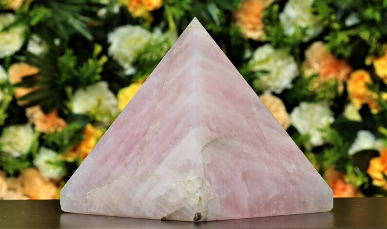Huge 185MM Natural Rose Quartz Natural Healing Metaphysical Chakra Pyramid Point