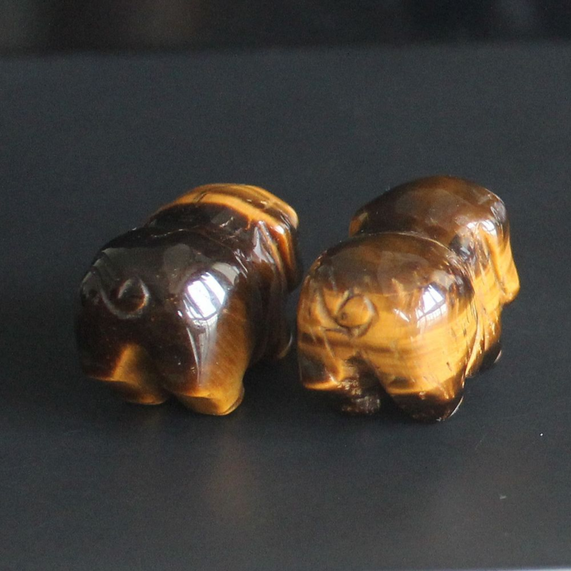 2pcs Mini carved gemstome crystal pig figurine animal carving pockets stone 30mm