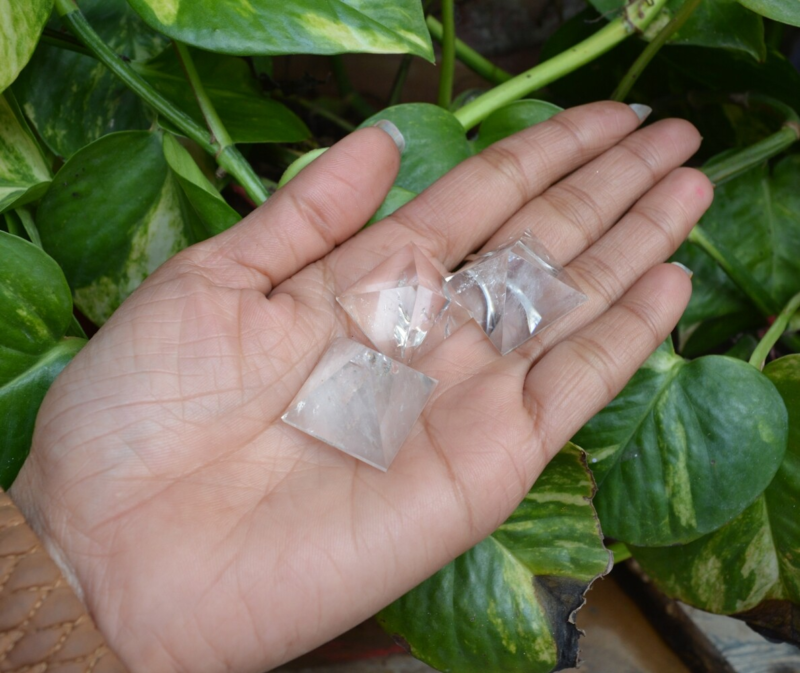 3pc Natural Transparent Quartz Crystal Pyramid Clear Reiki White Crystal Pyramid