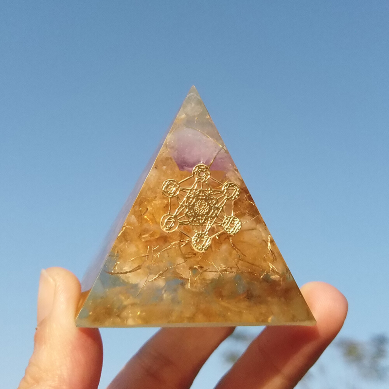 Crystal Orgone Pyramid Chakra Meditation Energy Generator Orgonite Healing Reiki
