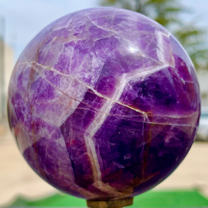 1.14LB Natural beautiful Dream Amethyst Quartz Crystal Sphere Ball Healing