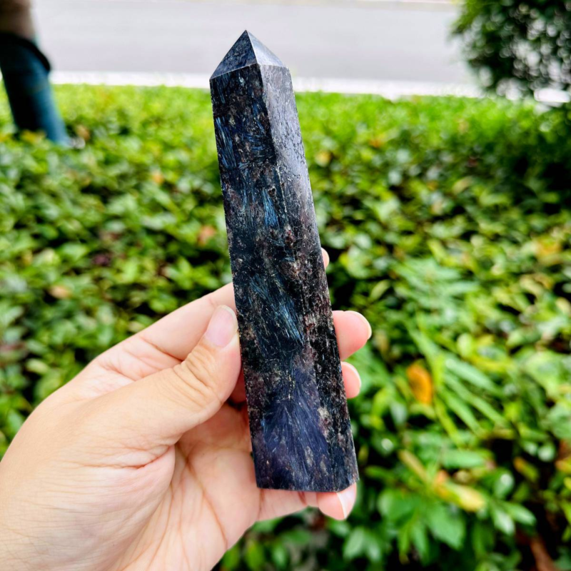 303g Natural Firework Stone Quartz Obelisk Crystal Wand Point Tower Healing