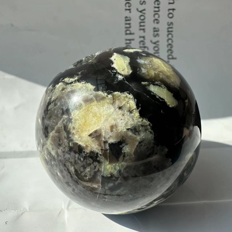 1pc 180+Natural Volcanic agate Ball quartz crystal sphere Reiki Healing 50mm+