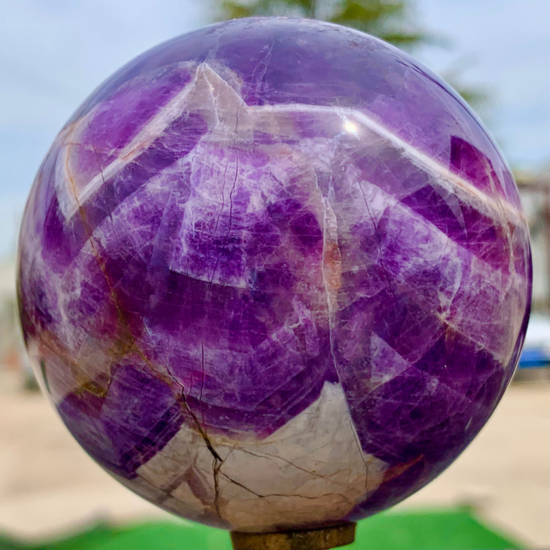1.14LB Natural beautiful Dream Amethyst Quartz Crystal Sphere Ball Healing