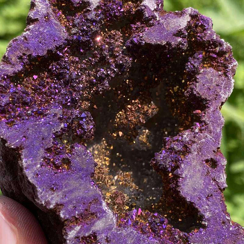 190g Electroplating color Natural Crystal Agate cave ornaments crystal cluster q