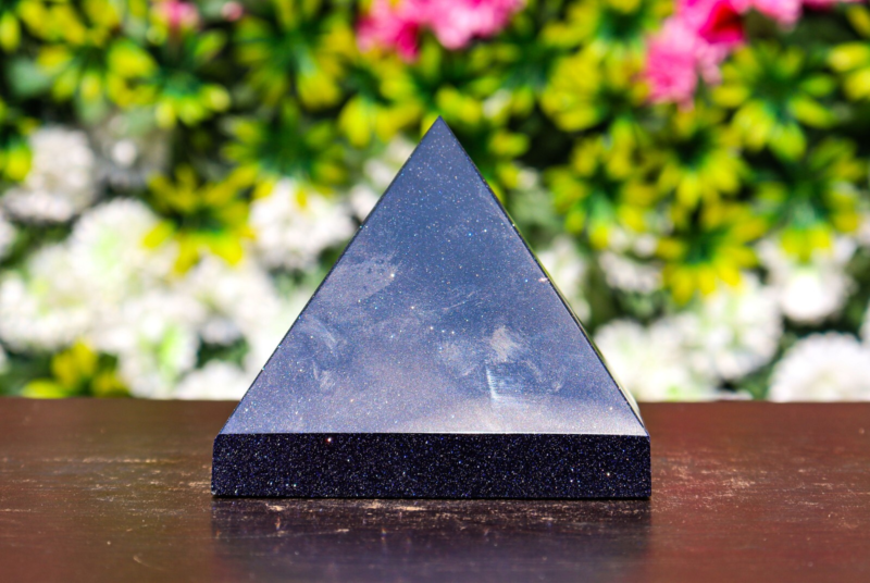 115MM Blue Goldstone Metaphysical Healing Aura Spirit Chakra Stone Pyramid