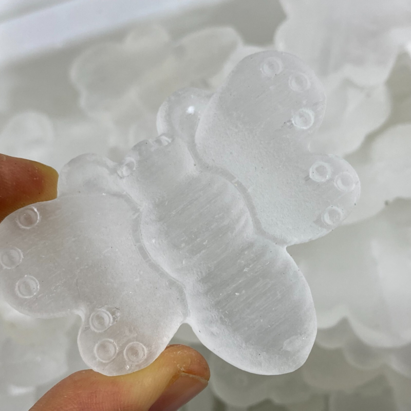 Natural Gypsum Selenite bee Hand Carved Quartz Crystal Reiki healing 1PC