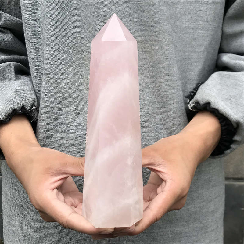 1.04kg Natural Rose Quartz Obelisk Quartz Crystal Point Wand Healing Gem