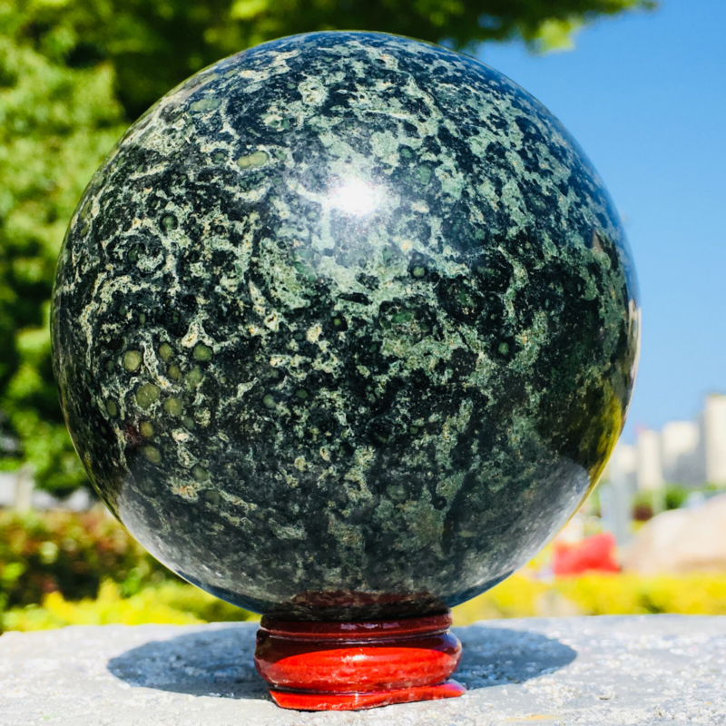 843G Eye Green Kambaba Jasper Stromatolite Crystal Sphere Ball Madagascar