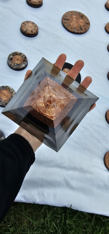Orgonite Pyramid 6" x 6" x 6" copper coil, metal powder, quartz