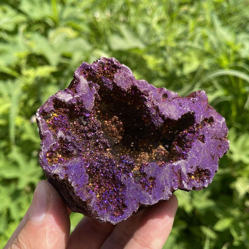 190g Electroplating color Natural Crystal Agate cave ornaments crystal cluster q