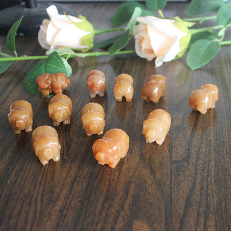 2pcs Mini carved gemstome crystal pig figurine animal carving pockets stone 30mm
