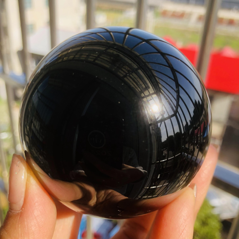 425G Natural obsidian crystal energy ball D659