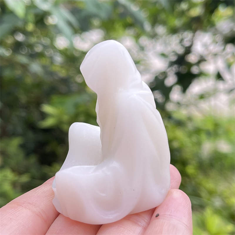 1pc Natural white jade skull hand carved Quartz Crystal skull Healing 2"