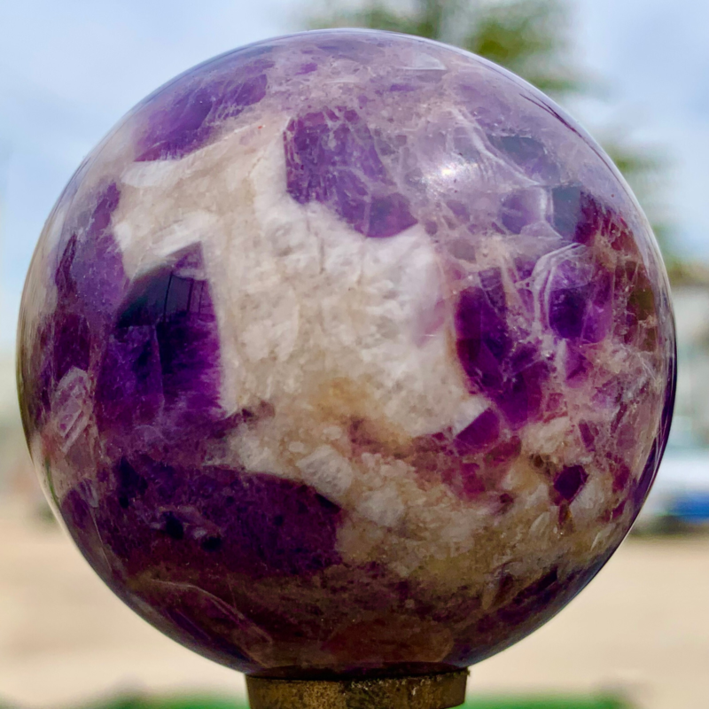 202G Natural beautiful Dream Amethyst Quartz Crystal Sphere Ball Healing