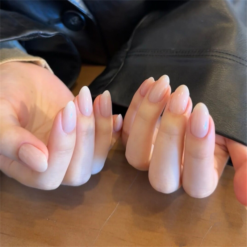Almond Short False Nail Nude Color Fashionable Press on Nails for Nail Art 24pcs