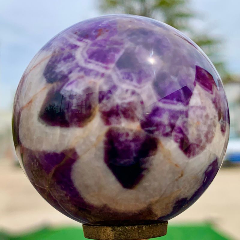 127G Natural beautiful Dream Amethyst Quartz Crystal Sphere Ball Healing