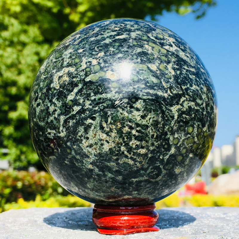 843G Eye Green Kambaba Jasper Stromatolite Crystal Sphere Ball Madagascar