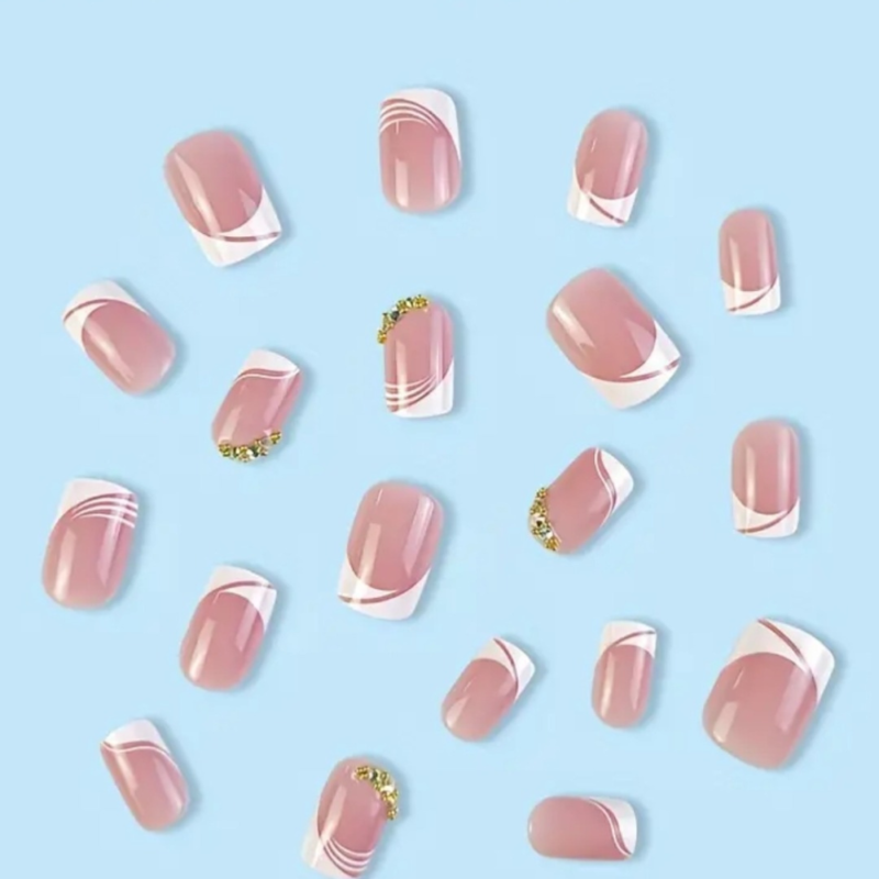 24 Pcs French Tip Press-On Nails Short Square Fake Nails with Nude Pink StickOn