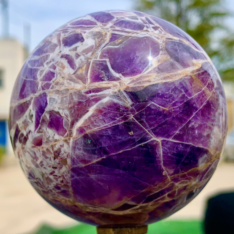 1.29LB Natural beautiful Dream Amethyst Quartz Crystal Sphere Ball Healing