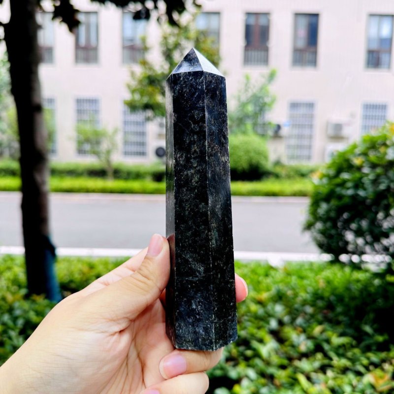 512g Natural Firework Stone Quartz Obelisk Crystal Wand Point Tower Healing