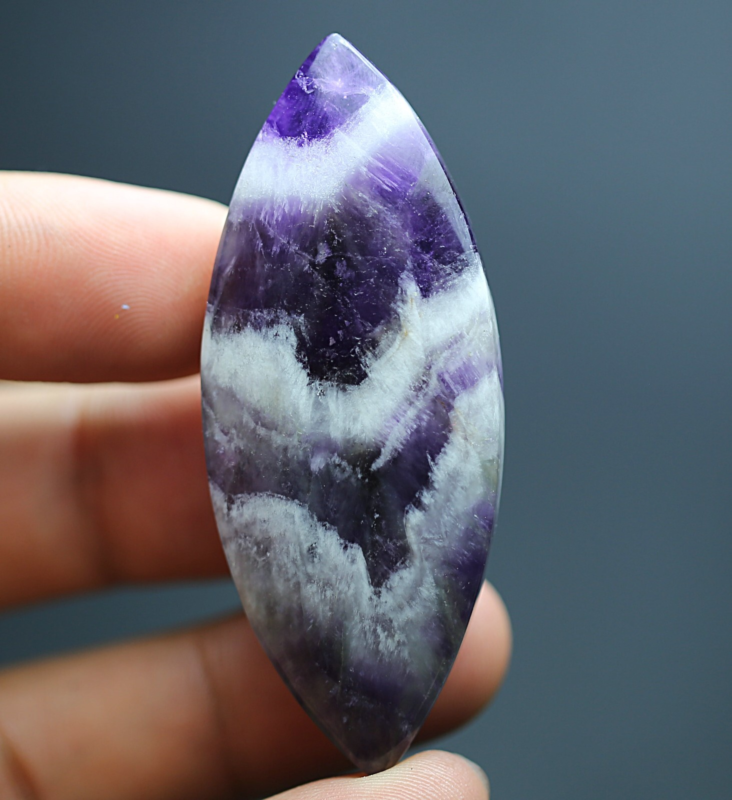 113.2Ct Natural Purple Crystal Amethyst "pyramid" Quartz Pendant Polished