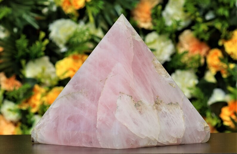 Huge 185MM Natural Rose Quartz Natural Healing Metaphysical Chakra Pyramid Point