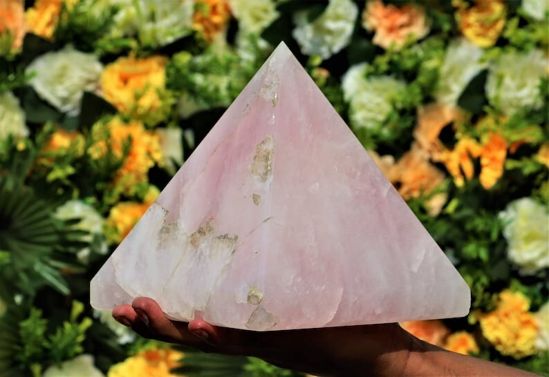 Huge 185MM Natural Rose Quartz Natural Healing Metaphysical Chakra Pyramid Point