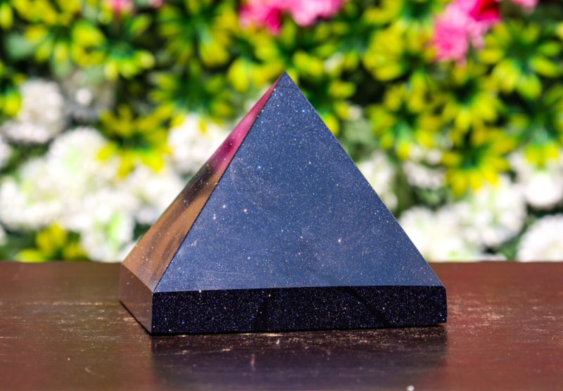 115MM Blue Goldstone Metaphysical Healing Aura Spirit Chakra Stone Pyramid